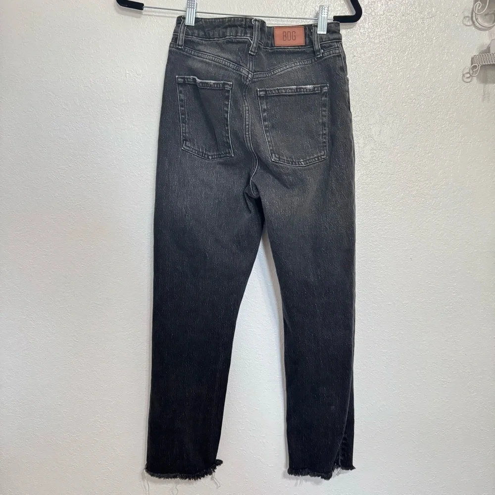 URBAN OUTFITTERS BDG Dillon High-Rise Slim Straight Black Jeans Sz 27 - Picture 3 of 9